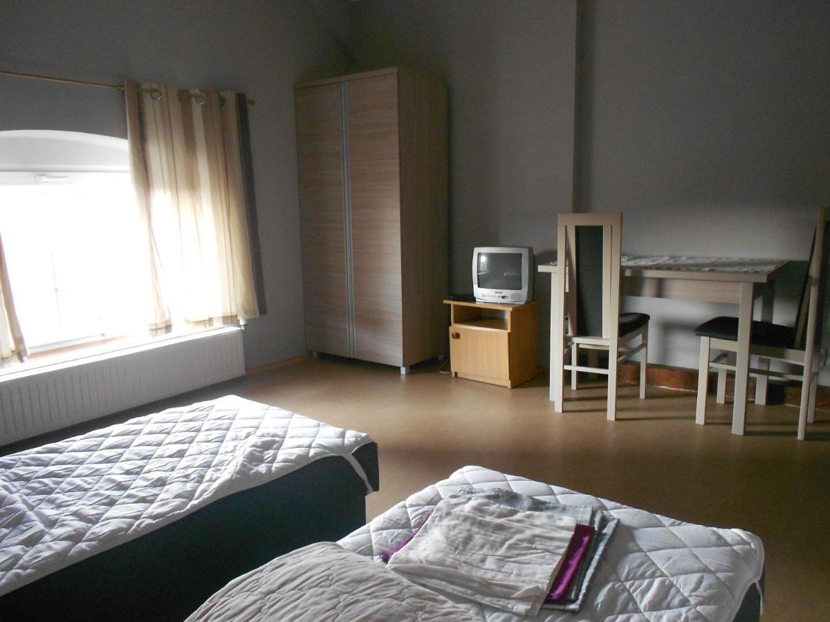 Hostel "Na Bocianowie" ビィドゴシュチュ エクステリア 写真