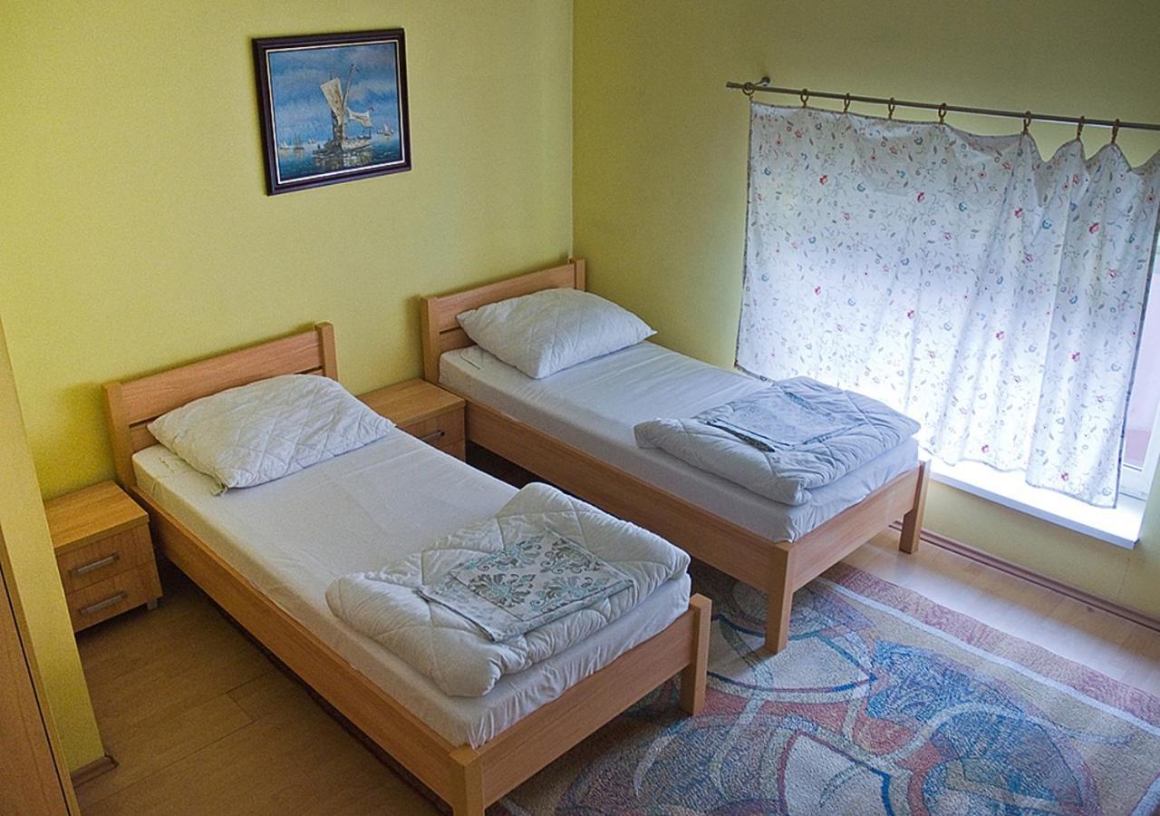 Hostel "Na Bocianowie" ビィドゴシュチュ エクステリア 写真