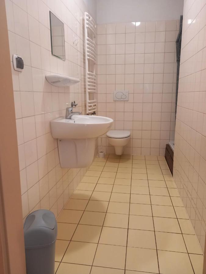 Hostel "Na Bocianowie" ビィドゴシュチュ エクステリア 写真